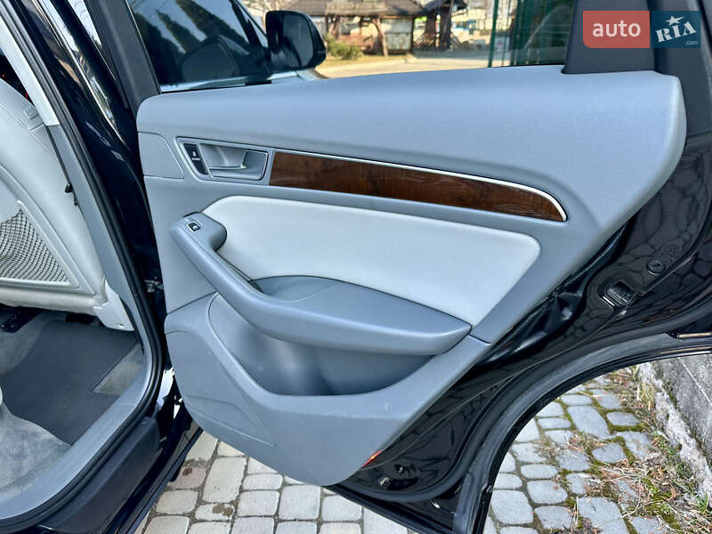 Внедорожник / Кроссовер Audi Q5 2016 в Киеве