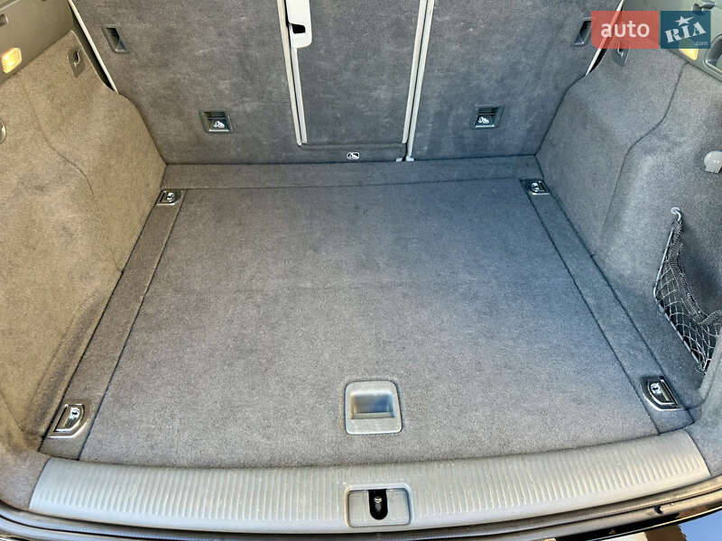 Внедорожник / Кроссовер Audi Q5 2016 в Киеве