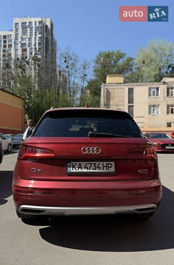 Внедорожник / Кроссовер Audi Q5 2017 в 