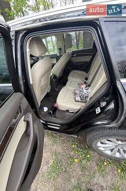 Внедорожник / Кроссовер Audi Q5 2013 в 