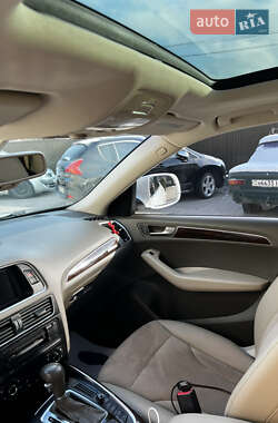 Внедорожник / Кроссовер Audi Q5 2012 в 