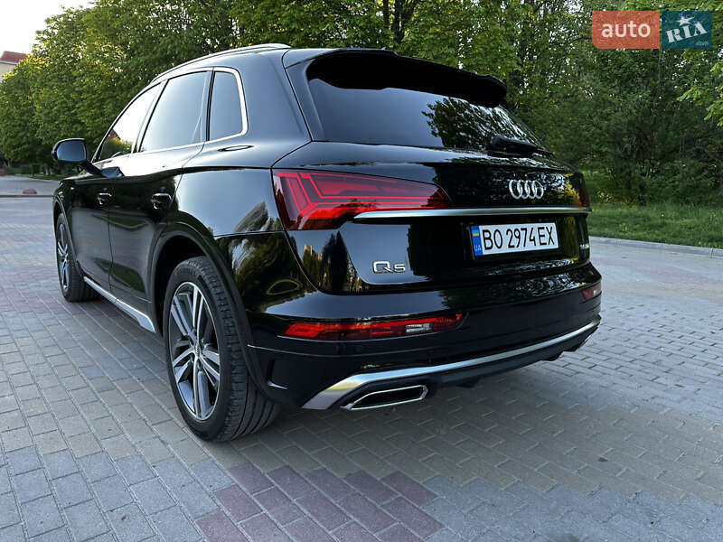 Внедорожник / Кроссовер Audi Q5 2022 в Тернополе