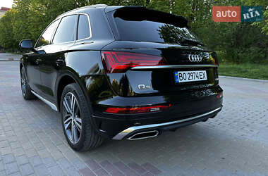 Внедорожник / Кроссовер Audi Q5 2022 в 
