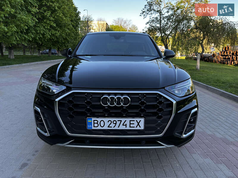 Внедорожник / Кроссовер Audi Q5 2022 в Тернополе