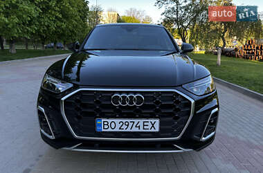 Внедорожник / Кроссовер Audi Q5 2022 в 