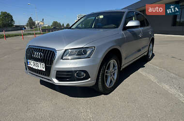 Внедорожник / Кроссовер Audi Q5 2015 в 