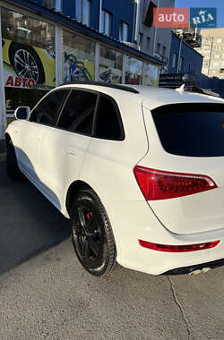 Внедорожник / Кроссовер Audi Q5 2011 в 