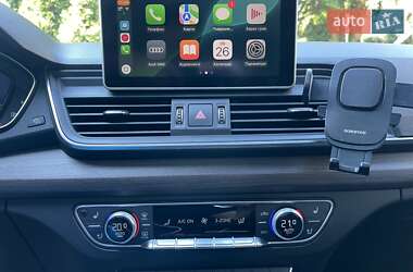 Внедорожник / Кроссовер Audi Q5 2017 в 