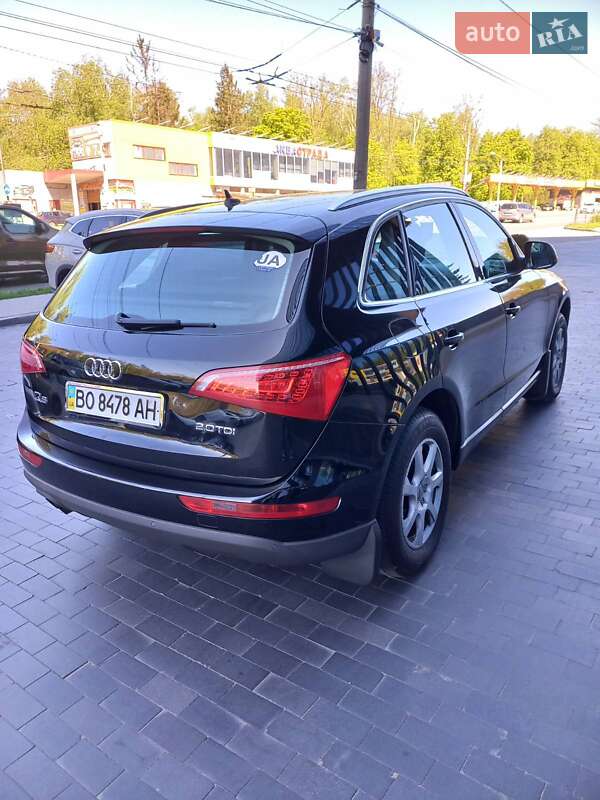 Внедорожник / Кроссовер Audi Q5 2010 в Тернополе