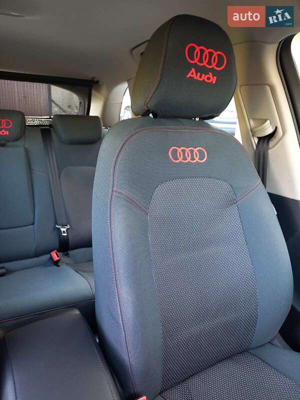 Внедорожник / Кроссовер Audi Q5 2010 в Тернополе