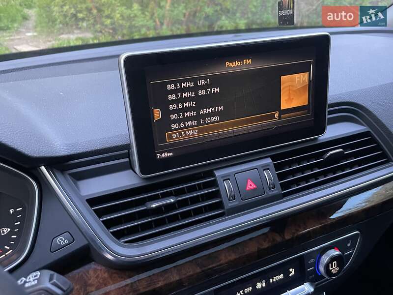 Позашляховик / Кросовер Audi Q5 2018 в Луцьку