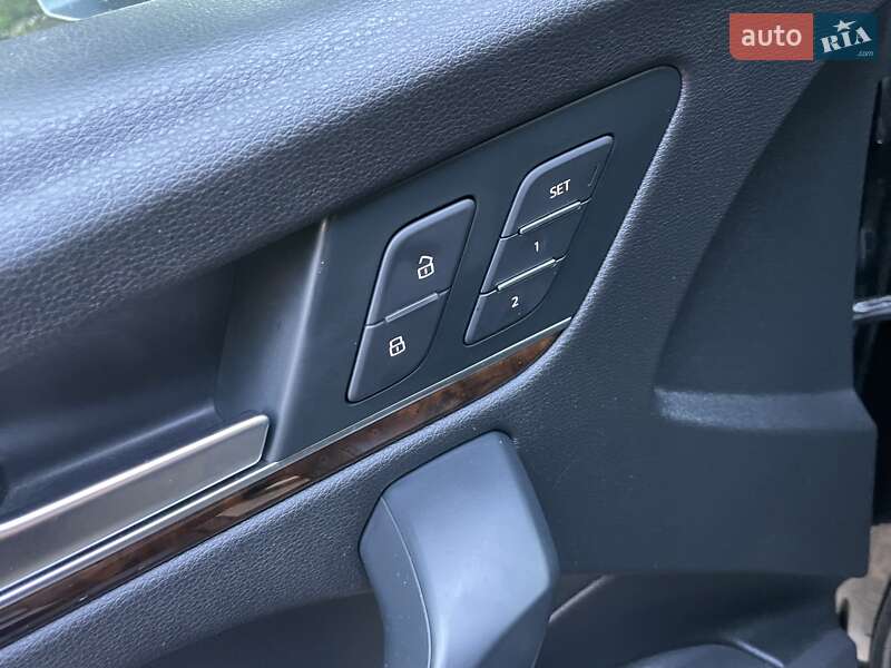 Позашляховик / Кросовер Audi Q5 2018 в Луцьку