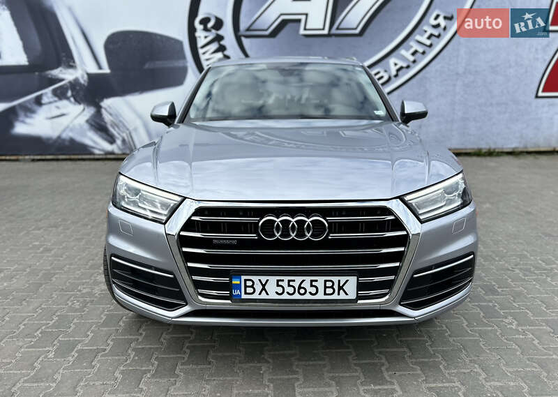 Внедорожник / Кроссовер Audi Q5 2017 в Хмельницком