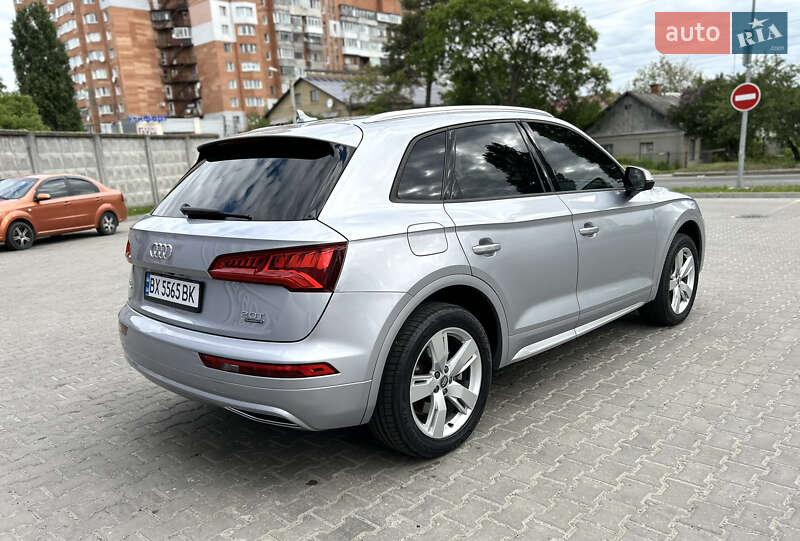 Внедорожник / Кроссовер Audi Q5 2017 в Хмельницком