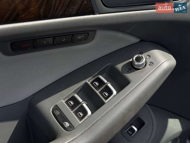 Внедорожник / Кроссовер Audi Q5 2015 в Ровно
