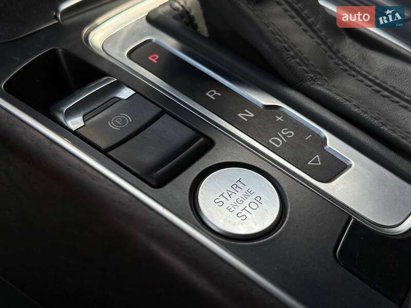 Внедорожник / Кроссовер Audi Q5 2015 в Ровно