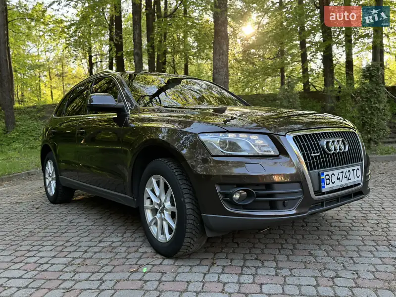 Позашляховик / Кросовер Audi Q5 2011 в 