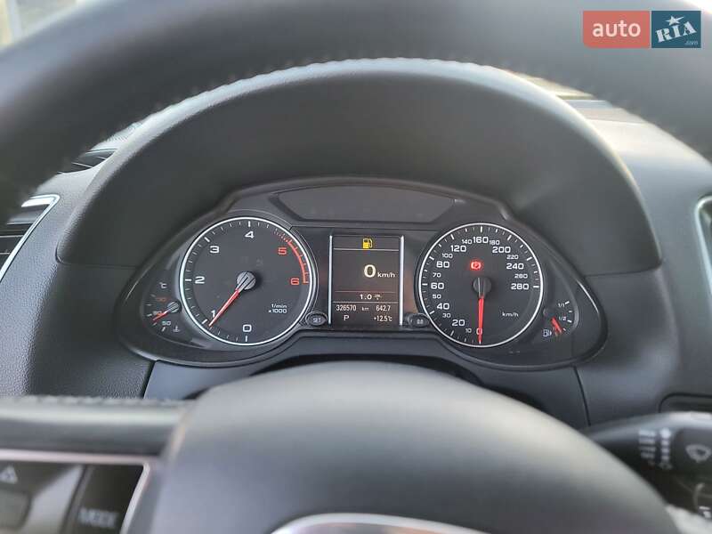 Внедорожник / Кроссовер Audi Q5 2011 в Ивано-Франковске