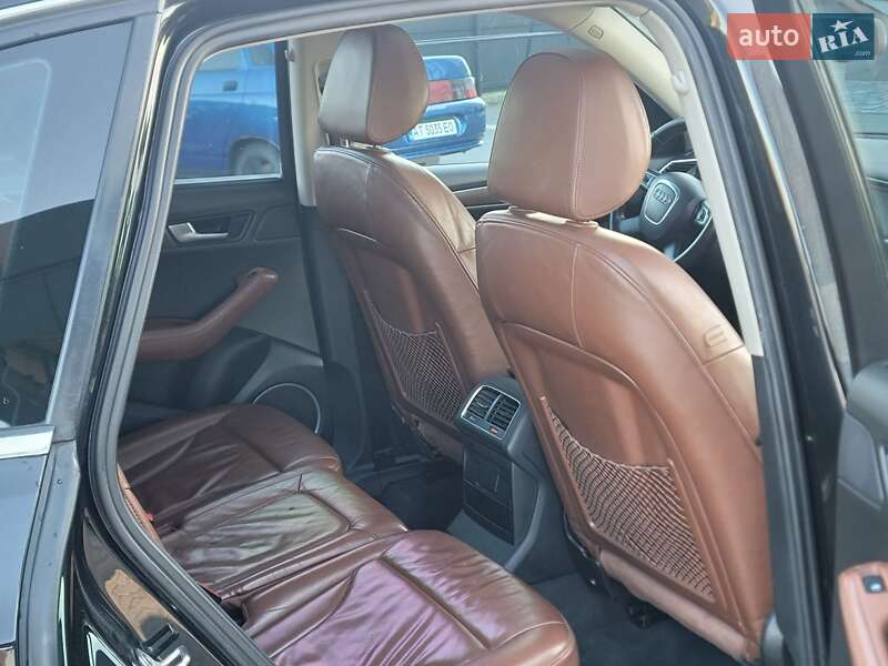 Внедорожник / Кроссовер Audi Q5 2011 в Ивано-Франковске