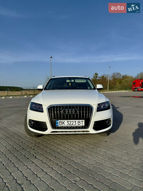 Внедорожник / Кроссовер Audi Q5 2013 в Радивилове
