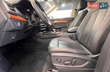 Позашляховик / Кросовер Audi Q5 2022 в 