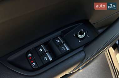 Внедорожник / Кроссовер Audi Q5 2020 в 