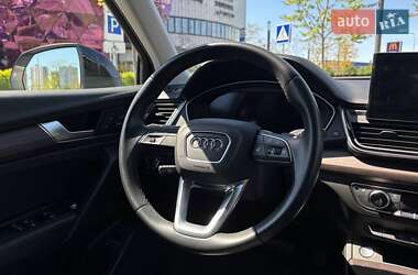 Внедорожник / Кроссовер Audi Q5 2020 в 