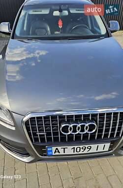 Позашляховик / Кросовер Audi Q5 2016 в 
