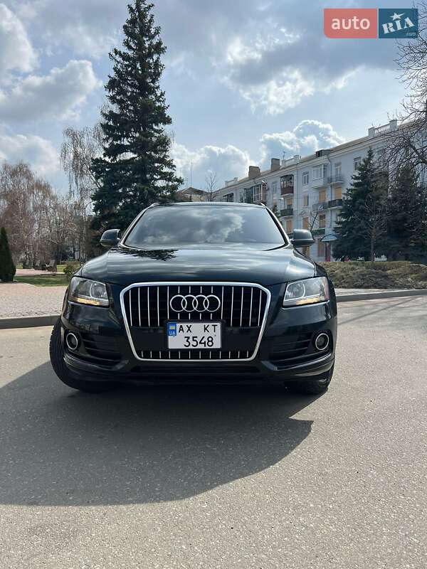 Позашляховик / Кросовер Audi Q5 2013 в 