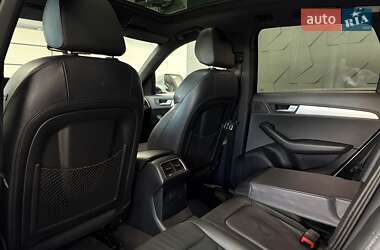 Внедорожник / Кроссовер Audi Q5 2011 в 