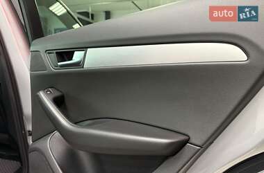 Внедорожник / Кроссовер Audi Q5 2011 в 