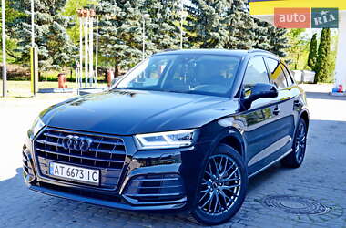 Позашляховик / Кросовер Audi Q5 2020 в Івано-Франківську