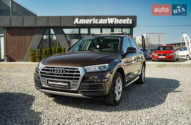 Позашляховик / Кросовер Audi Q5 2017 в Чернівцях