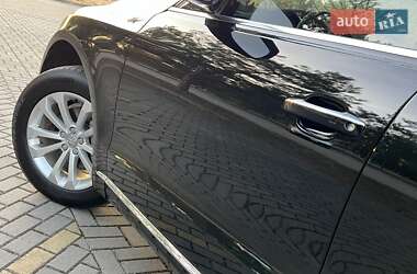 Позашляховик / Кросовер Audi Q5 2015 в 