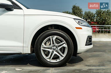 Внедорожник / Кроссовер Audi Q5 2018 в 