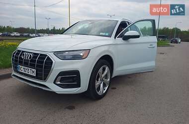 Позашляховик / Кросовер Audi Q5 2020 в 