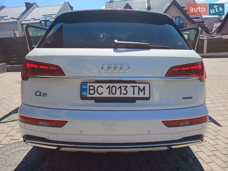 Позашляховик / Кросовер Audi Q5 2020 в Львові