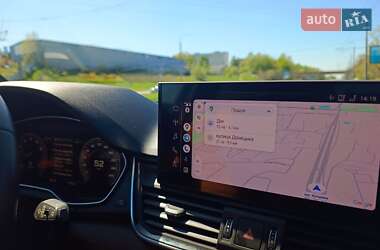 Позашляховик / Кросовер Audi Q5 2020 в 
