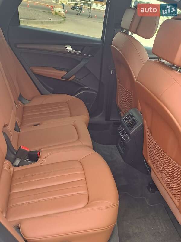 Позашляховик / Кросовер Audi Q5 2020 в Львові
