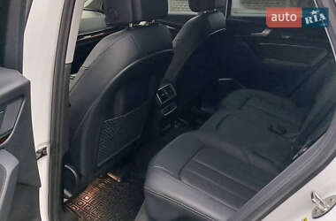 Внедорожник / Кроссовер Audi Q5 2017 в 