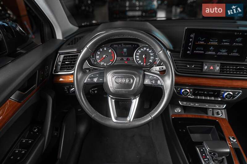 Внедорожник / Кроссовер Audi Q5 2021 в Одессе