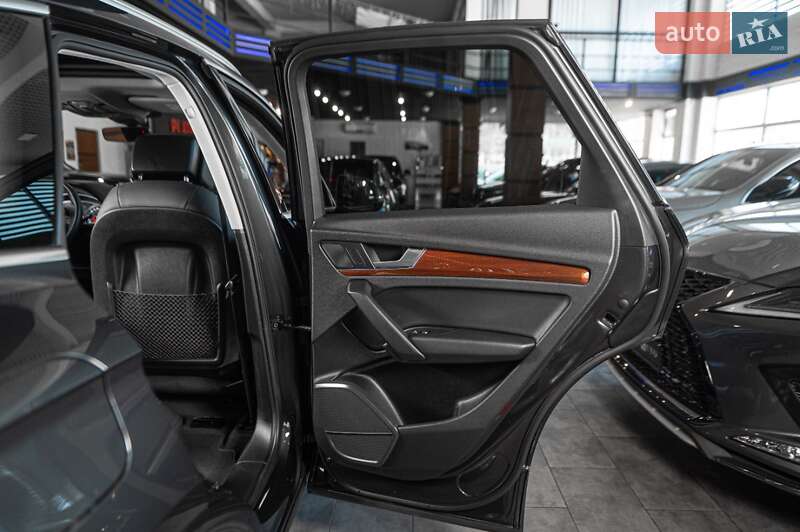 Внедорожник / Кроссовер Audi Q5 2021 в Одессе