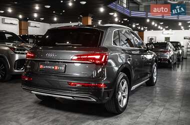Внедорожник / Кроссовер Audi Q5 2021 в 