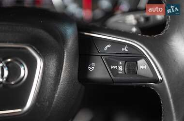 Внедорожник / Кроссовер Audi Q5 2021 в 
