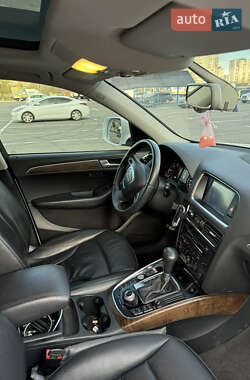 Внедорожник / Кроссовер Audi Q5 2012 в 