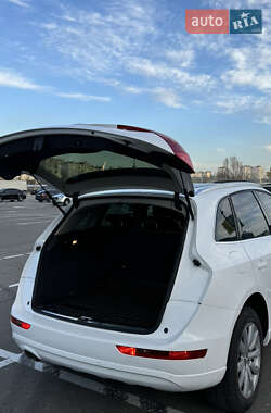 Внедорожник / Кроссовер Audi Q5 2012 в 