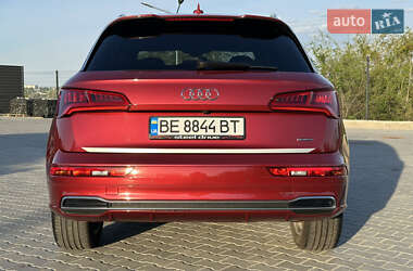Позашляховик / Кросовер Audi Q5 2018 в 