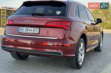 Позашляховик / Кросовер Audi Q5 2018 в 