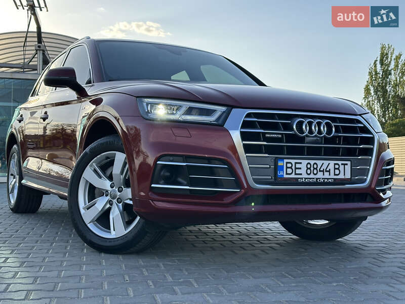 Позашляховик / Кросовер Audi Q5 2018 в 