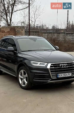 Позашляховик / Кросовер Audi Q5 2019 в Києві